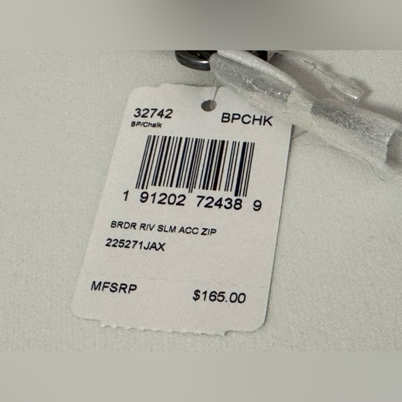 NWT Coach Border Rivets Slim Accordion Zip Wallet in Pebble Leather Chalk 32742 - Picture 6 of 9